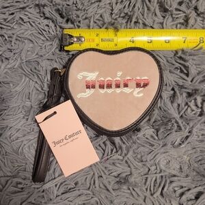 BRAND NEW WITH TAGS RETRO JUICY COUTURE WALLET/COIN PURSE.